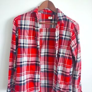 Red, navy, white plaid uniqlo button up